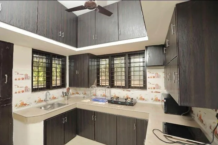 A House Walking Distance To Lulu Mall Kottayam Villa India