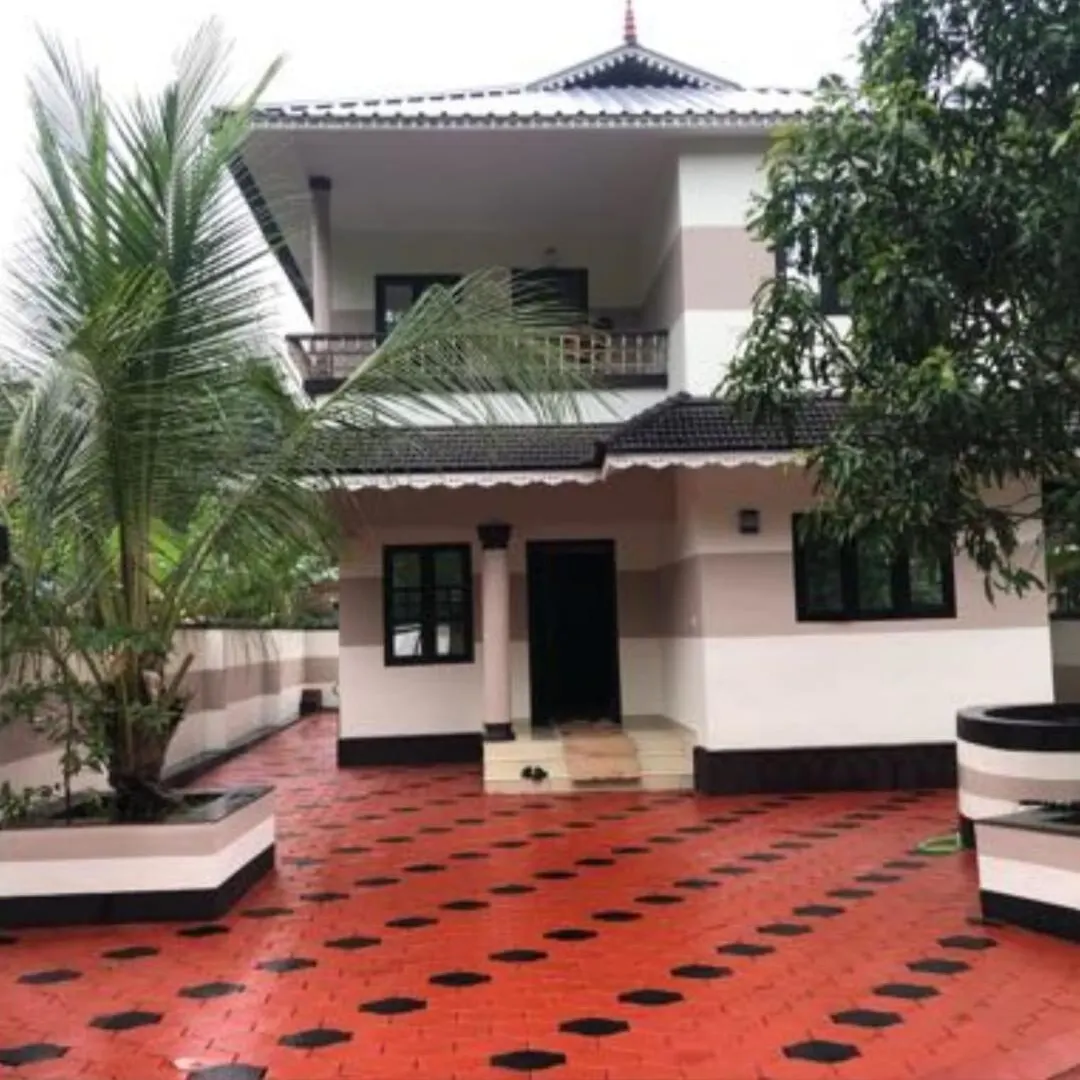 A House Walking Distance To Lulu Mall Kottayam Villa